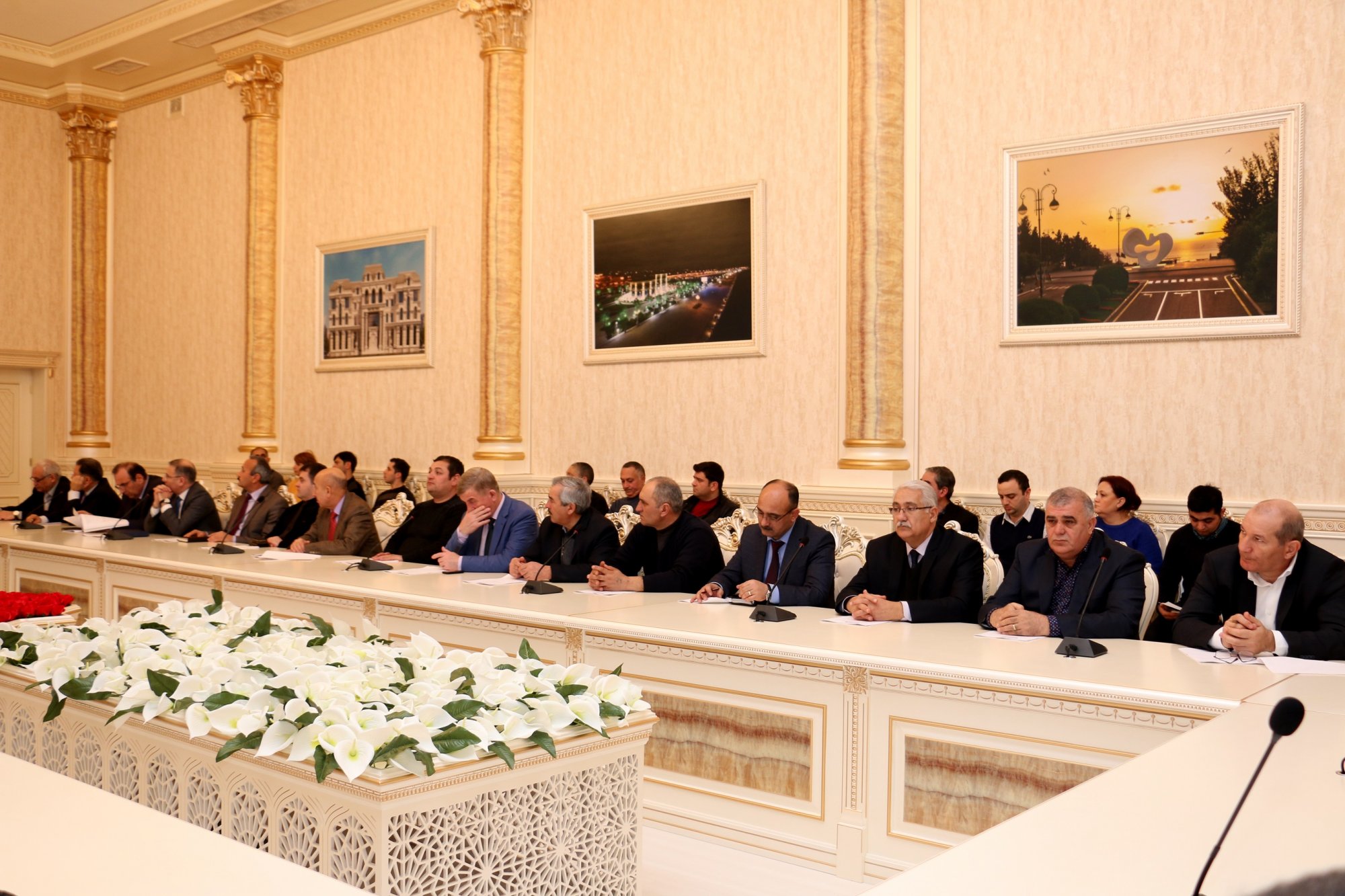 Sahibkarlarla növbəti görüş keçirilib