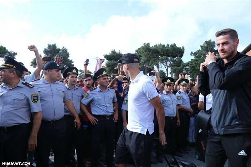 "Qarabağ"ın futbolçuları Bakıya qayıdıb "Qarabağ"ın futbolçuları Bakıya qayıdıb