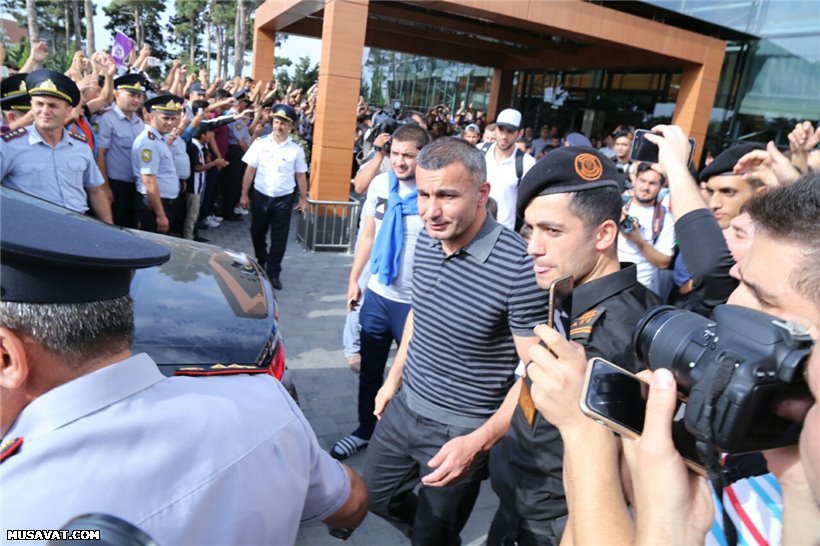 "Qarabağ"ın futbolçuları Bakıya qayıdıb "Qarabağ"ın futbolçuları Bakıya qayıdıb