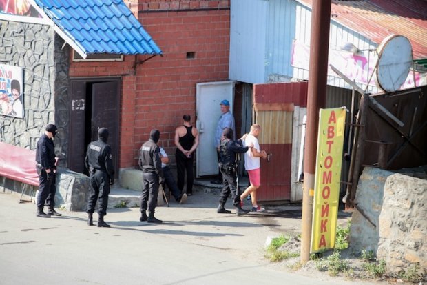 Rusiya polisi azərbaycanlı çempionun yas məclisini dağıdıb