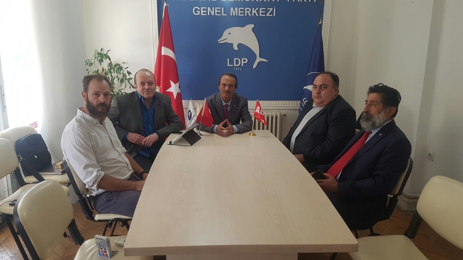 Fuad Əliyev Türkiyədəki həmkarı ilə görüşüb