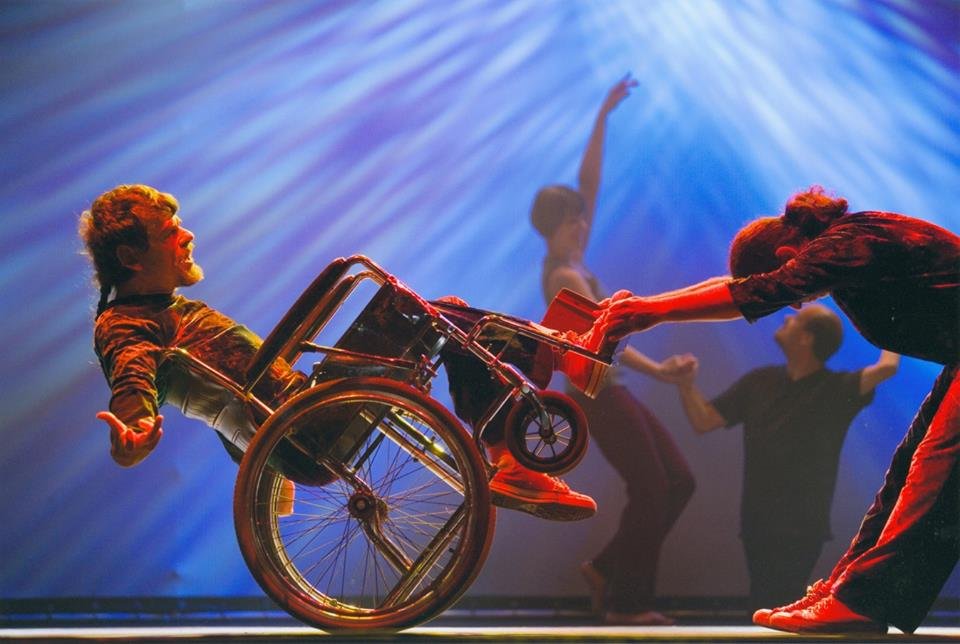 Şərqdə və MBD-də yeni rəqs növü Şərqdə və MBD-də yeni rəqs növü