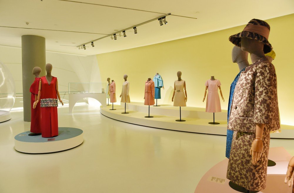 Mehriban Əliyeva moda sərgisinin açılışını edib