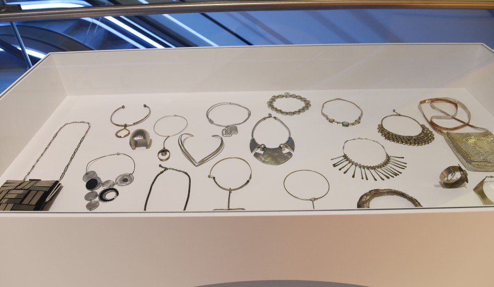 Mehriban Əliyeva moda sərgisinin açılışını edib Mehriban Əliyeva moda sərgisinin açılışını edib