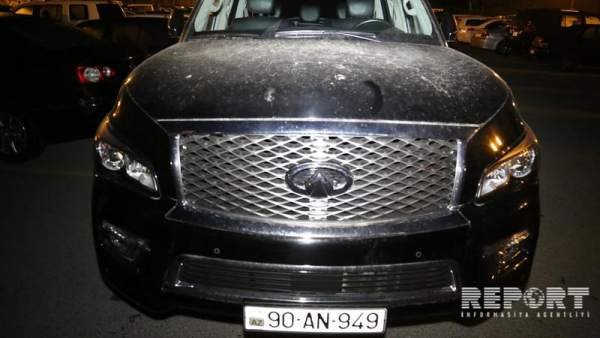 Tanınmış iş adamının sərxoş oğlu polisi döyüb