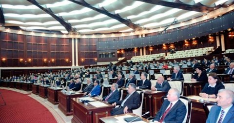 Yeni büdcə acınacaqlı vəziyyətdədir; Hökumət xalqın yaşayışında müsbət dəyişiklik edə bilməyəcək