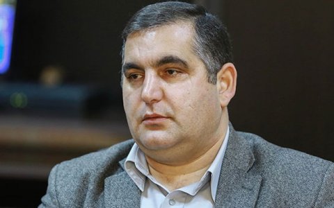 İcra başçısı Əhəd Abıyev jurnalisti və ailə üzvlərini hədələyir