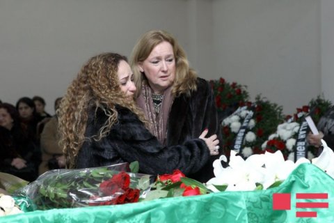 Xalq artisti son mənzilə yola salınıb