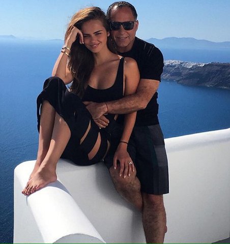 Milyarderin xanımı Bakı ermənisinə bir milyon verib Milyarderin xanımı Bakı ermənisinə bir milyon verib