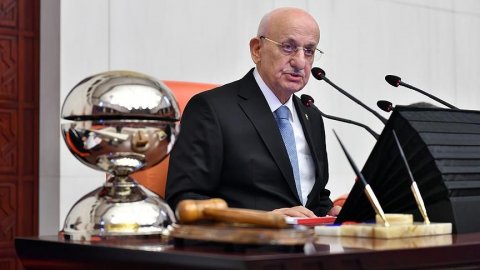 TBMM sədri: “Ermənistan rəhbərliyindəki insanlar Xocalı qətliamında iştirak ediblər” TBMM sədri: “Ermənistan rəhbərliyindəki insanlar Xocalı qətliamında iştirak ediblər”