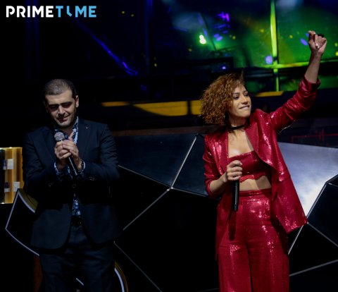 Röya Ayxan Tunarla yenidən duet oxuyub Röya Ayxan Tunarla yenidən duet oxuyub