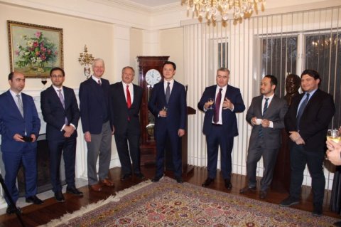 Sekuta: “Əliyevin yenidən prezident seçilməsi inkişaf üçün müsbət haldır” Sekuta: “Əliyevin yenidən prezident seçilməsi inkişaf üçün müsbət haldır”