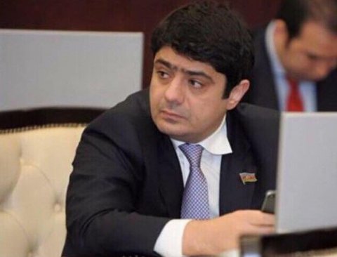 Abbas Abbasovun oğlu sərt bəyanatla çıxış edib Abbas Abbasovun oğlu sərt bəyanatla çıxış edib