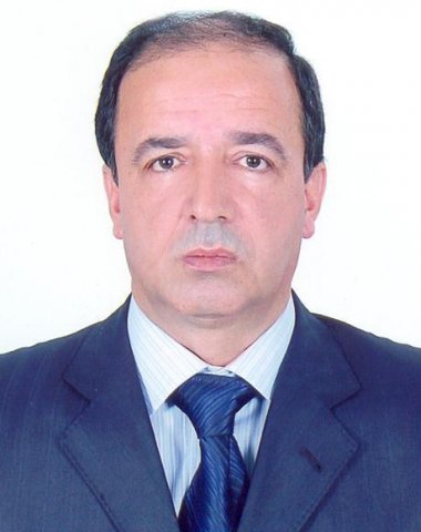 Nazir baş direktoru işdən çıxarıb