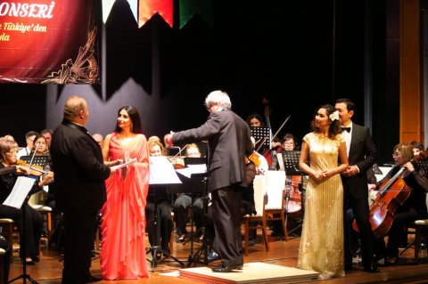 TÜRKSOY Musiqili Teatrın solistinə təşəkkür edib 