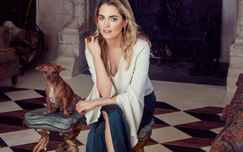 Dünyanın 15 qadını sərvəti ilə göz qamaşdırır