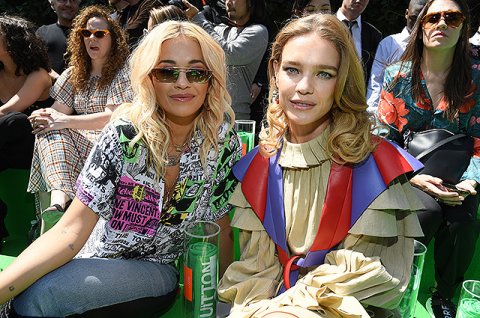 Məşhur qadınlar moda həftəsində iştirak edib