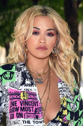 Məşhur qadınlar moda həftəsində iştirak edib