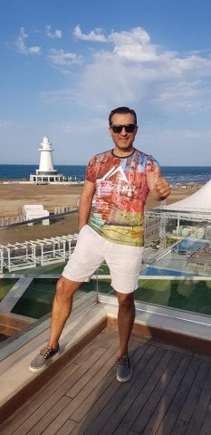 Türkiyənin tanınmış müğənnisi Bakıdadır