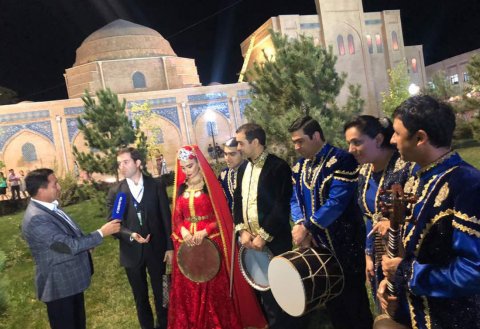 İncəsənət ustalarımız Özbəkistanda çıxış edib