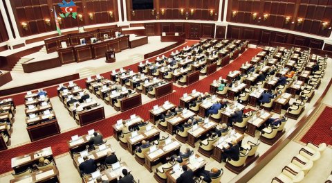 Büdcə layihəsinin parlamentdə müzakirəsi gecikəçək?