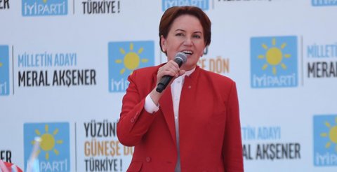 Meral Akşənər: Dağlarını duman bürümüş Qarabağa salam olsun