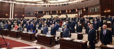 Deputatlara yeni qadağalar tətbiq ediləcək Deputatlara yeni qadağalar tətbiq ediləcək