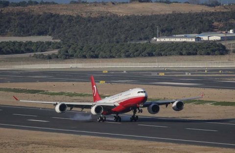 Dünyanın ən böyük hava limanının açılışı oldu Dünyanın ən böyük hava limanının açılışı oldu