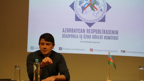 Fuad Muradov Hollandiyada görüşlər keçirib
