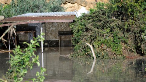 Təbii fəlakət İtaliyada iki ailəni məhv edib