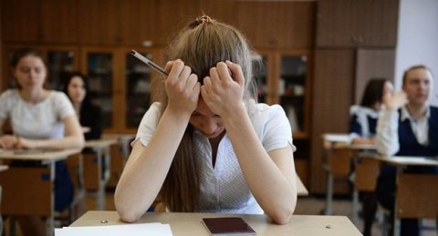 Maliyyə naziri təhsil kreditləri problemindən danışdı