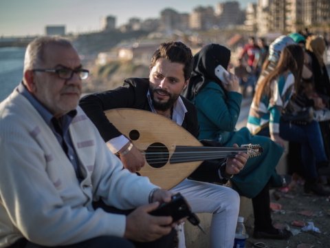 Suriyada 550 cütlüyün kütləvi toyu keçirildi Suriyada 550 cütlüyün kütləvi toyu keçirildi