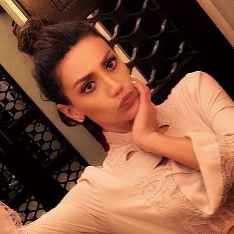 Röya Ayxan yeni fotolarını pylaşıb