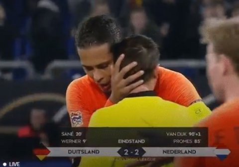 Hakim oyundan sonra meydanda ağladı