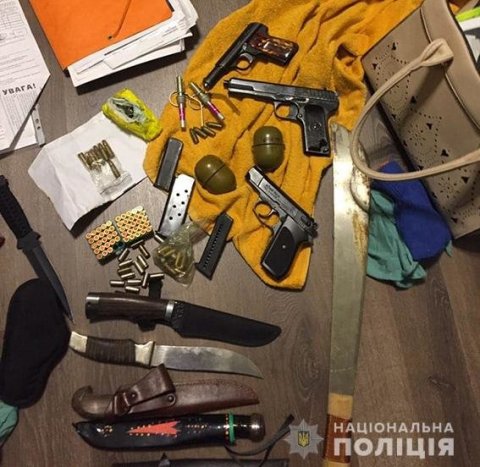 Azərbaycan banklarını da talayan cinayətkar dəstə tutulub Azərbaycan banklarını da talayan cinayətkar dəstə tutulub