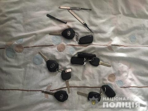 Azərbaycan banklarını da talayan cinayətkar dəstə tutulub Azərbaycan banklarını da talayan cinayətkar dəstə tutulub