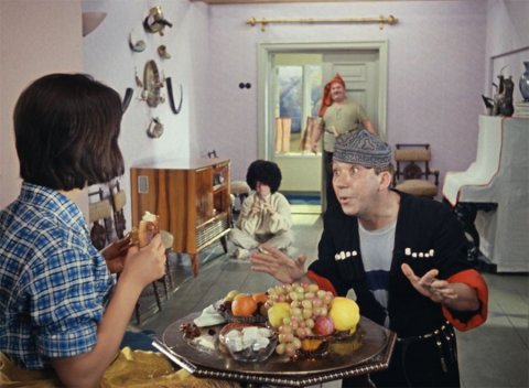 “Qafqaz əsiri”nin Ninası rejissorun kələkbazlığından danışıb