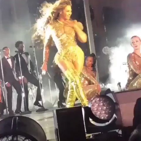 Hillari Klinton Hindistanın ən varlı adamının qızının toyunda