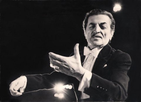 “Ən böyük Niyazi, ondan böyük yox” “Ən böyük Niyazi, ondan böyük yox”