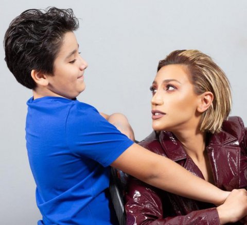 Röya Ayxan oğlu Hüseynlə fotosessiya etdirib