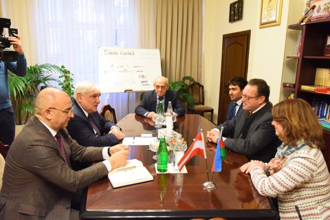 Rektor Avstriyanın səfiri ilə görüşüb