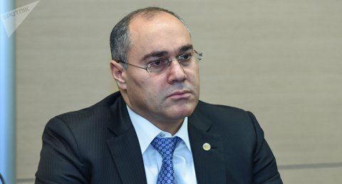 Böyük məbləğdə vəsaiti ölkədən çıxarmaq istəyiblər