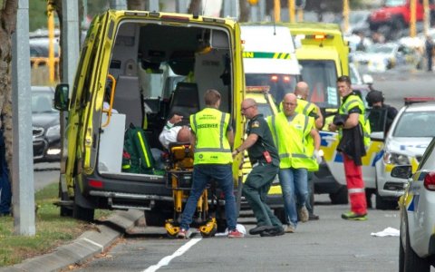 Məscidlərə hücumda 40 nəfər öldü Məscidlərə hücumda 40 nəfər öldü