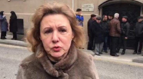 Cahangir Hacıyevin bacısı ölkəni tərk edərkən saxlanıldı