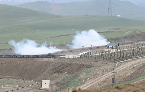 Ali Baş Komandan xüsusi təyinatlıların döyüş hazırlığını izləyib