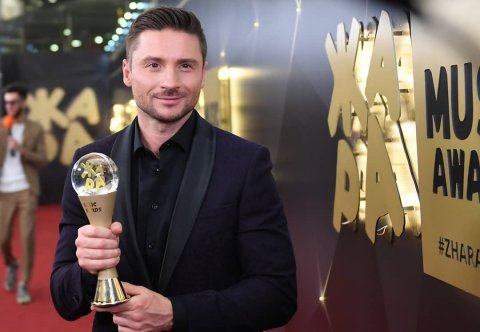 Şou-biznes nümayəndələrinə mükafatlar verilib