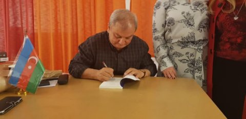 “Çöl Qala” Stokholmda təqdim olundu “Çöl Qala” Stokholmda təqdim olundu