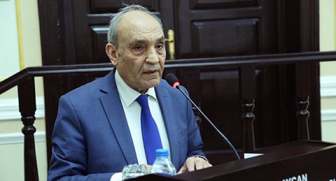 AMEA ittihamlarla razılaşmır: Plagiat qalmaqalı böyüyür