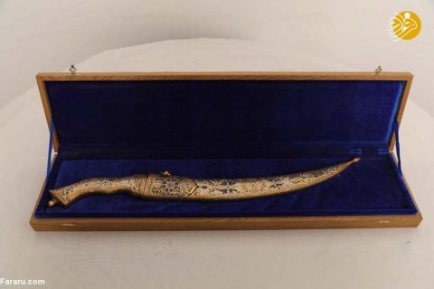 Baş nazir ona verilən hədiyyələri Milli Muzeyə təhvil verdi