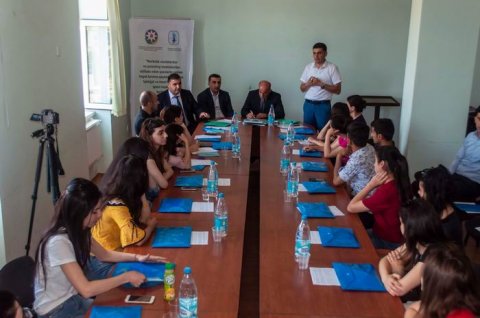 “Sağlam gənclik” mövzusunda Dəyirmi masa keçirilib